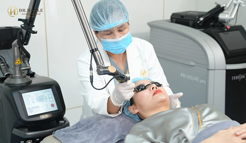 Phân tích sắc tố da chuyên sâu trước khi điều trị đồi mồi tại Dr.Hải Lê