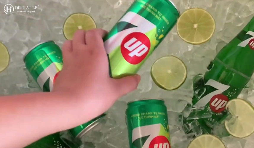 Theo các phân tích dinh dưỡng lâm sàng, một lon nước ngọt 7UP dung tích chuẩn 330ml cung cấp khoảng 140 calo