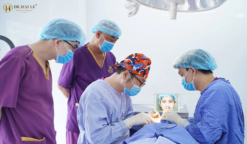 Cắt mí hỏng có khắc phục được không- Sửa cắt mí hỏng ở đâu
